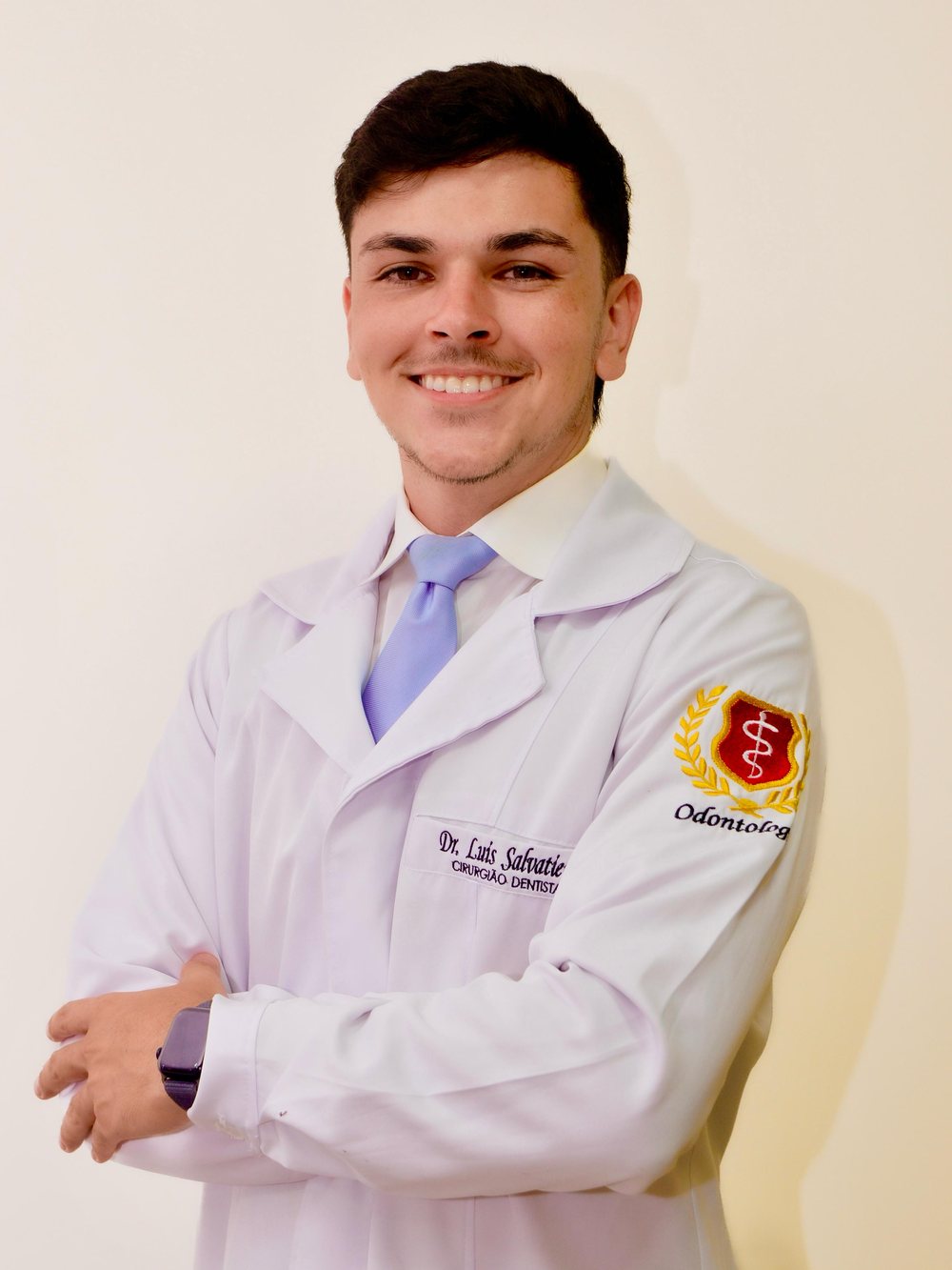 Dr. Luis Fernando Salvatierra, cirurgião-dentista